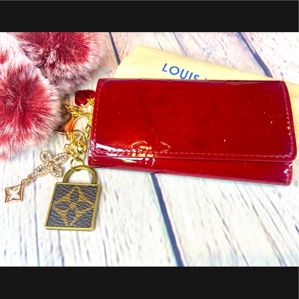 Louis Vuitton red vernis 4 key ring holder keychain bag charm custom - Picture 2 of 11